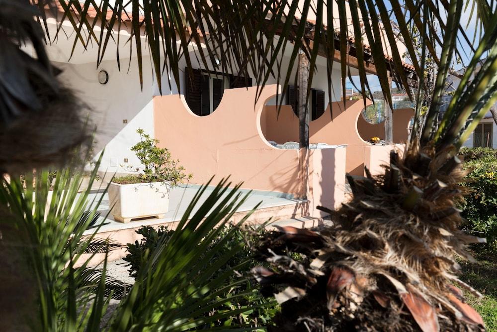 Residence Esmeraldo Capo Vaticano Bagian luar foto