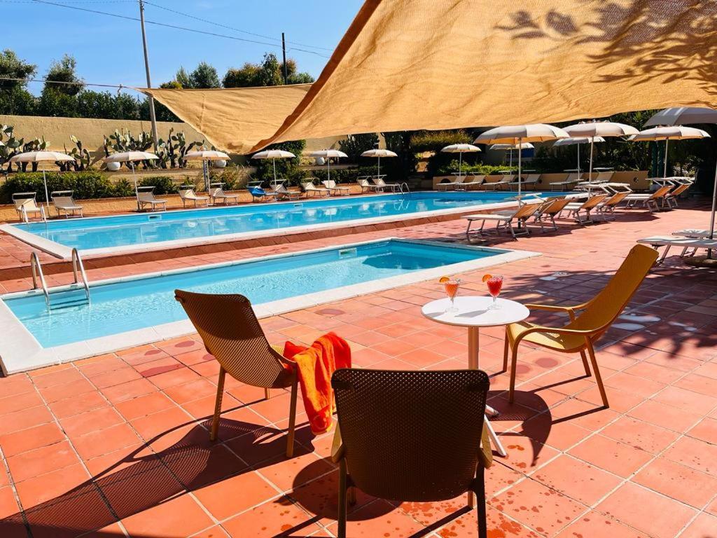 Residence Esmeraldo Capo Vaticano Bagian luar foto