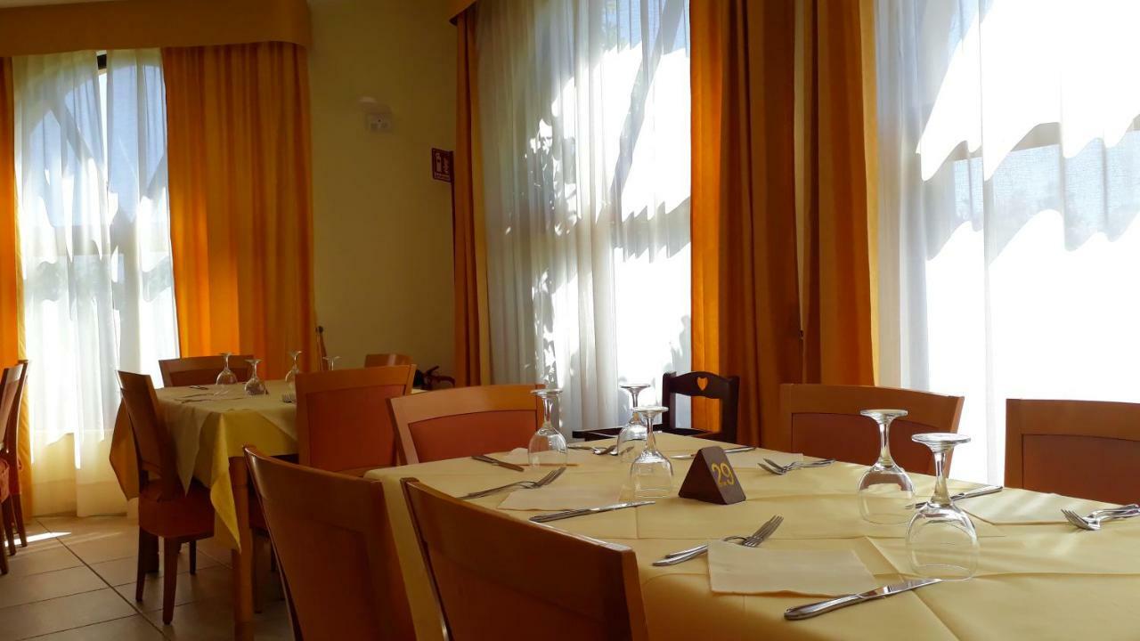 Residence Esmeraldo Capo Vaticano Bagian luar foto