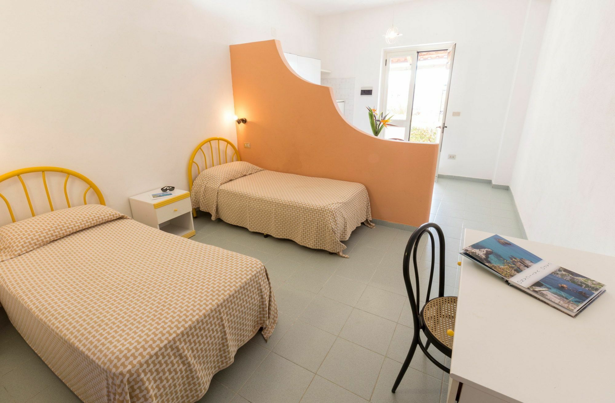 Residence Esmeraldo Capo Vaticano Bagian luar foto