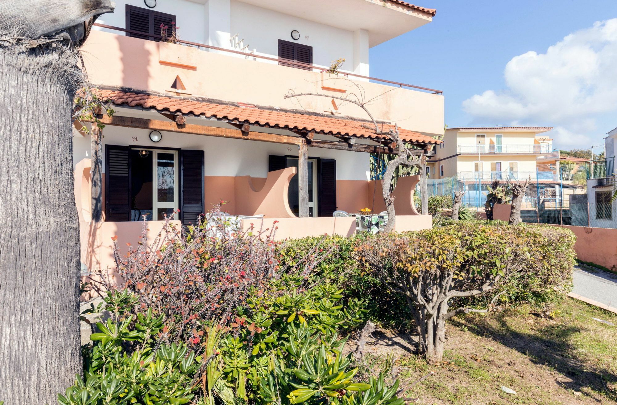 Residence Esmeraldo Capo Vaticano Bagian luar foto